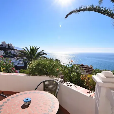 Ladera Panorama 25 *